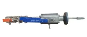 Removable pig signaler with DBB valve