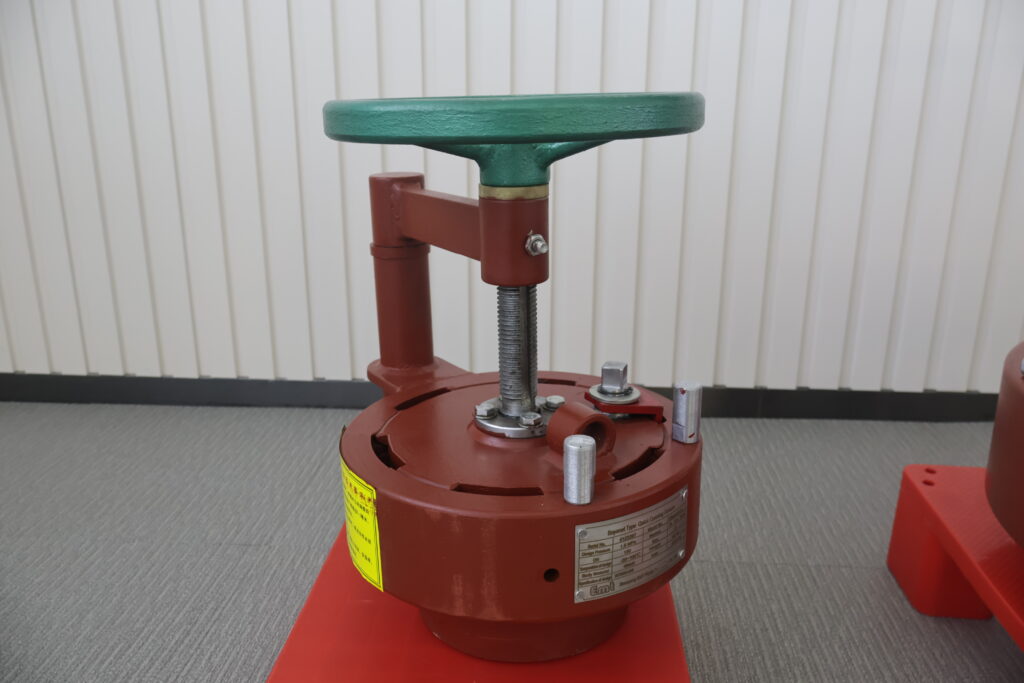 quick opening closure